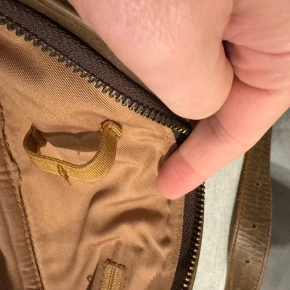 Mandrn Leather Belt Bag - Picture 4 of 4